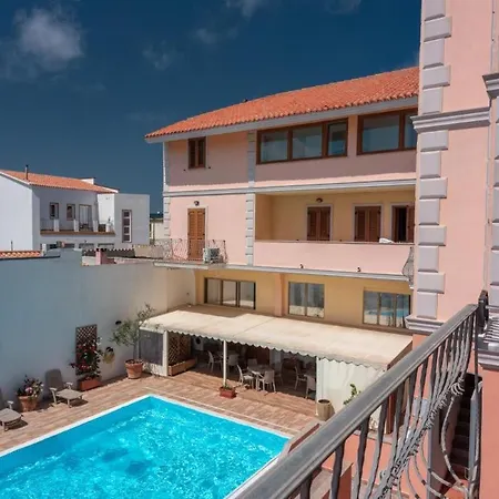 Relaxing Cristal Bedroom No1503 Appartamento Santa Teresa di Gallura
